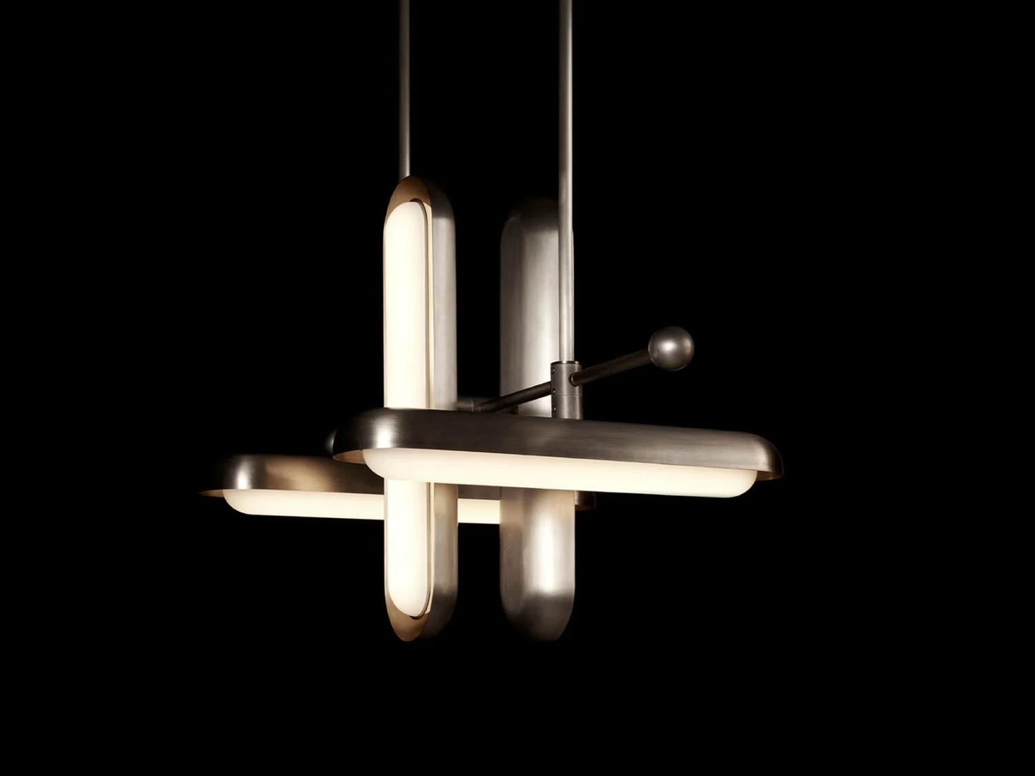 CIRCUIT 4 PENDANT / ALTERNATING W27.5" x D18" x H18"