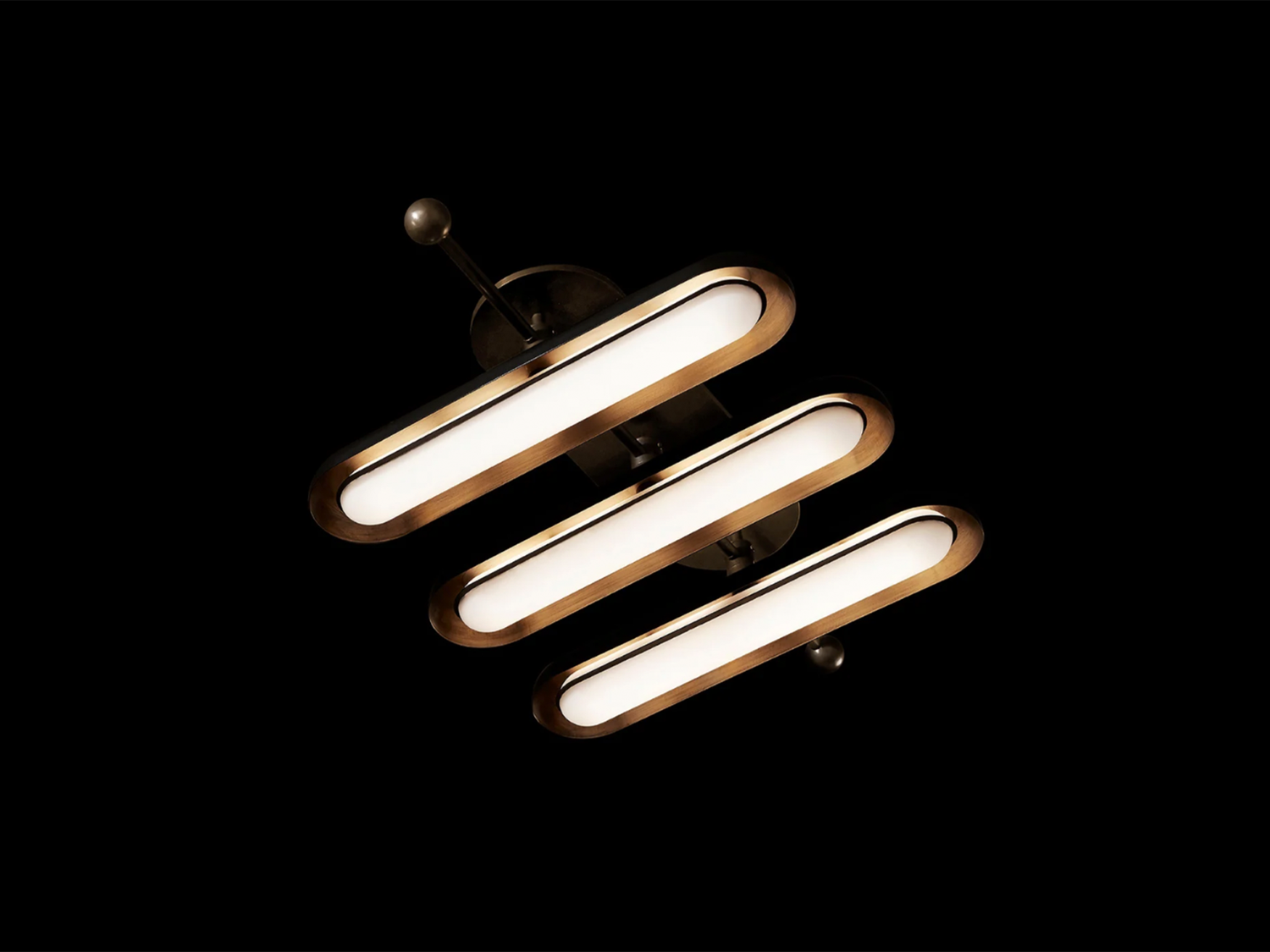 CIRCUIT 3 SURFACE H18” x W27.5” x D5.75”